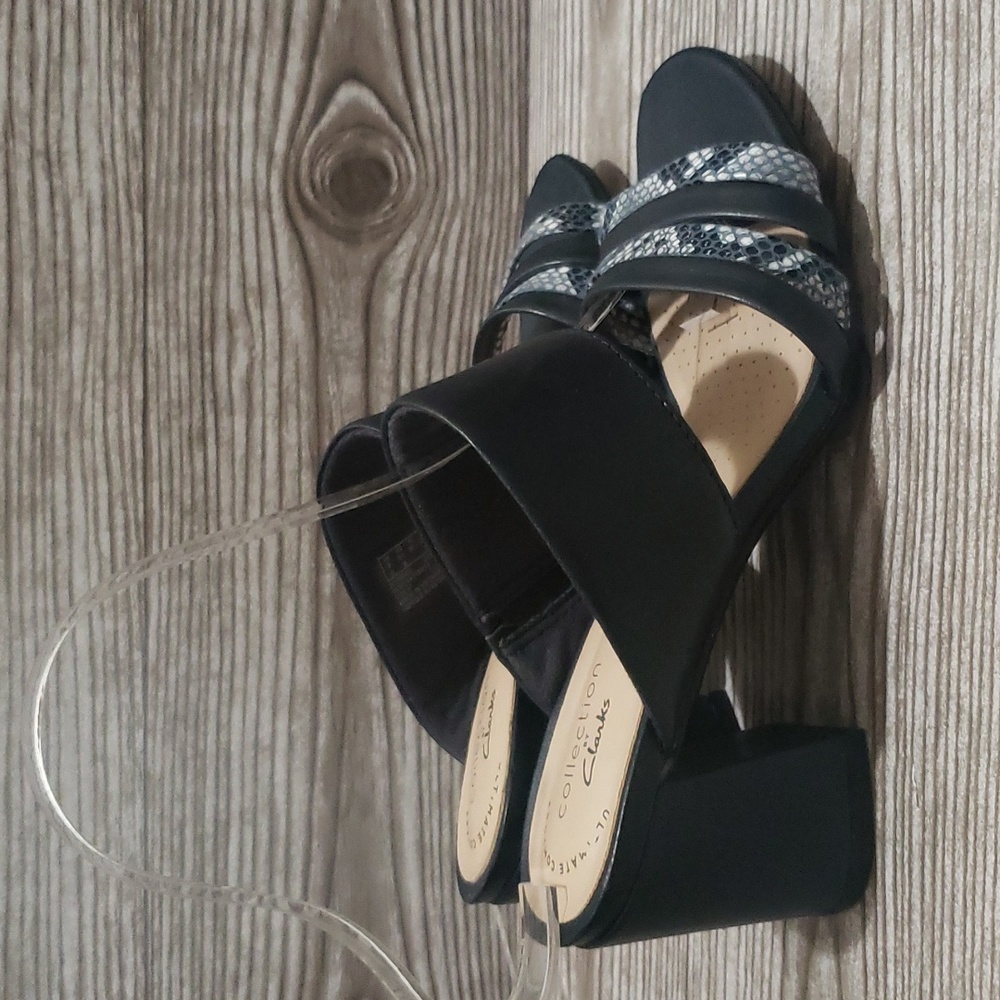 Clarks 5.5 Block Heel Open Toe Strap Snake Print … - image 3